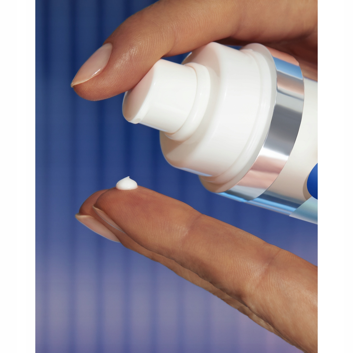 Intensywne nawilżenie dzięki trzem rodzajom kwasu hialuronowego