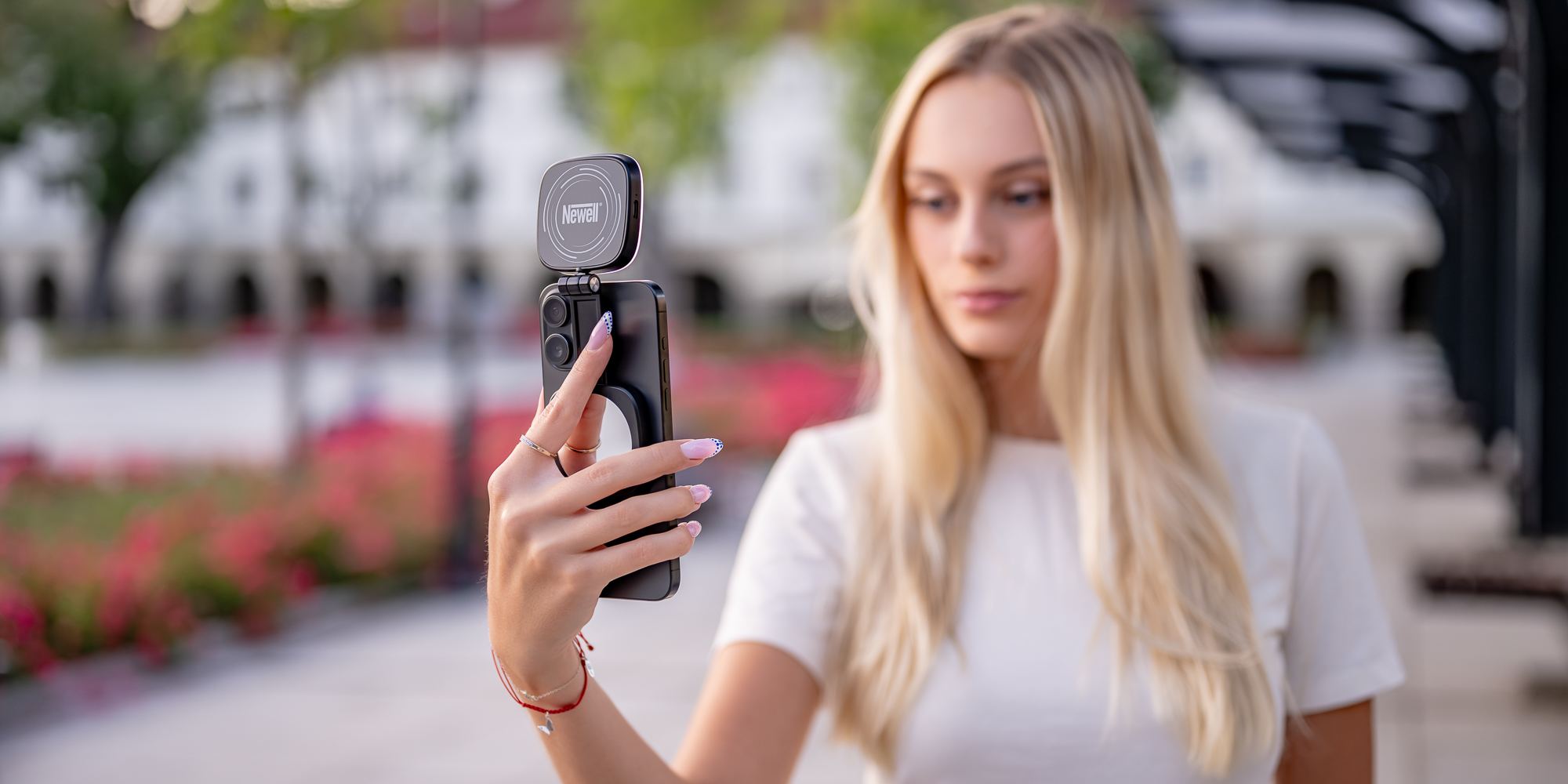 Lampa LED Newell Bella