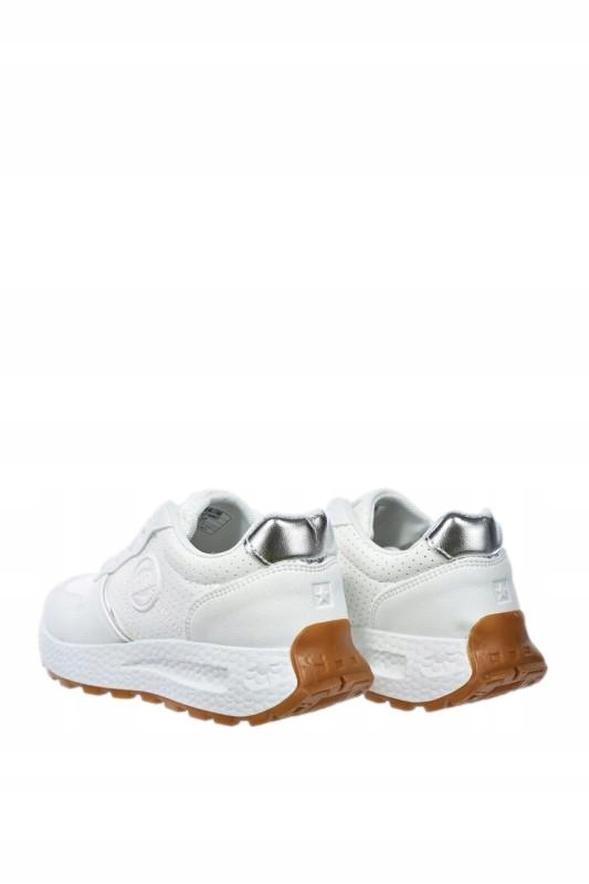 Niskie sneakersy – Lekkość i swoboda ruchów