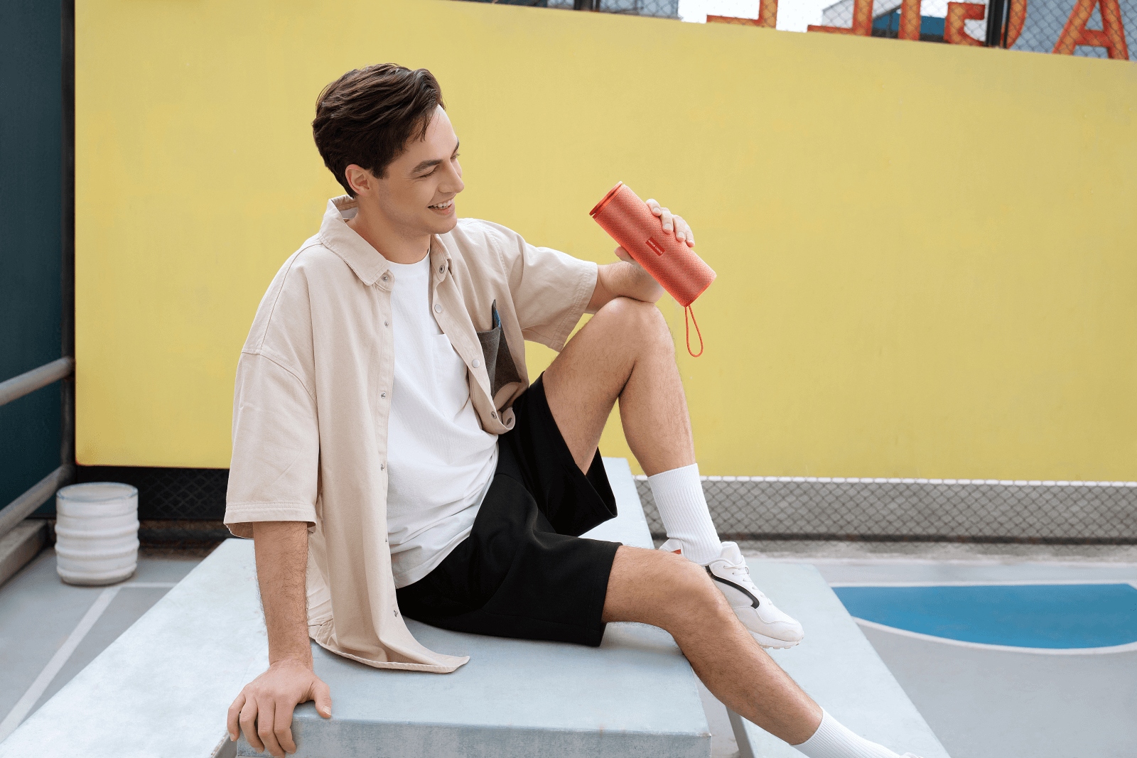 Żywe kolory i pierścień świetlny RGB – Stwórz wyjątkową atmosferę