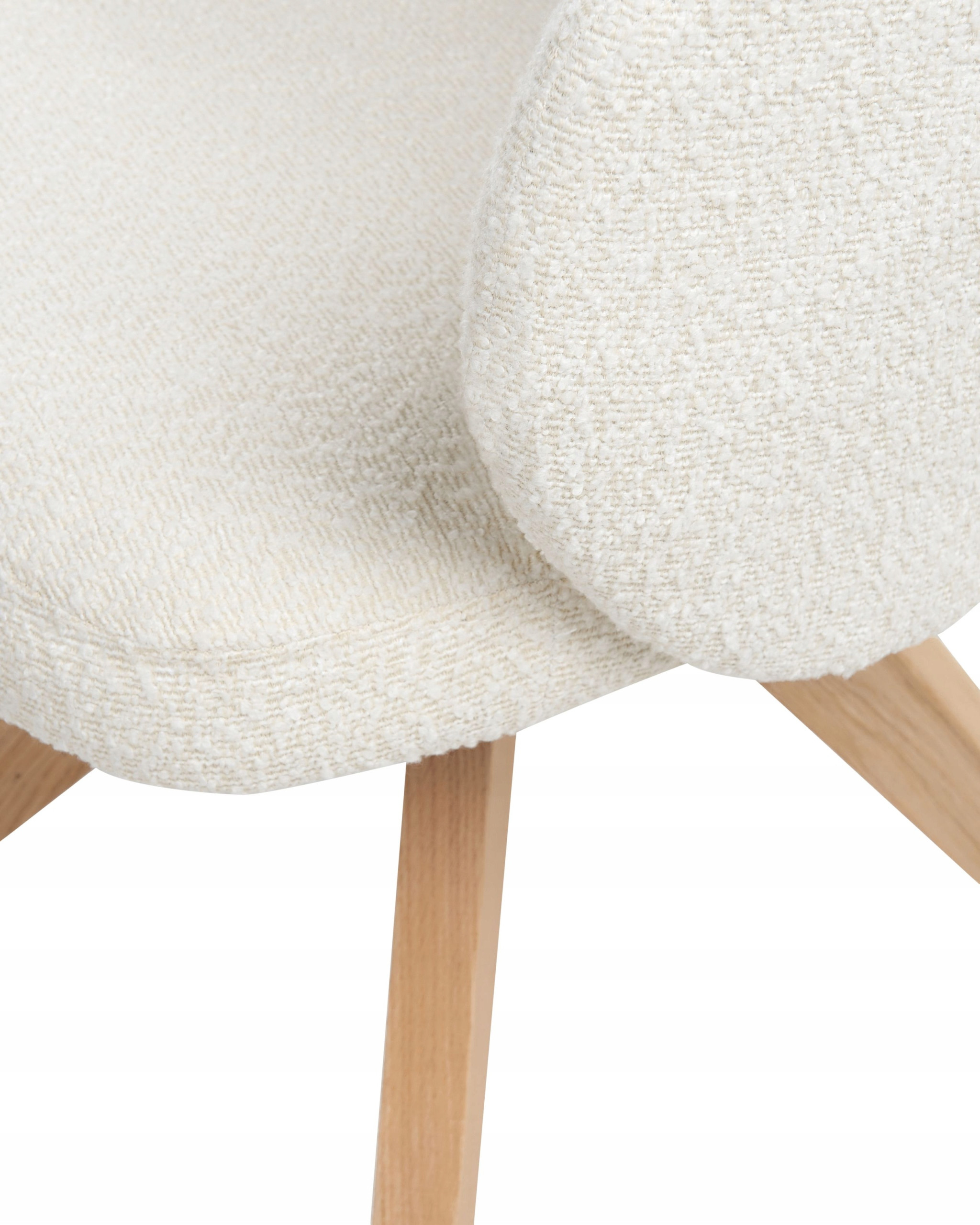 Solidna rama i wytrzymałe materiały