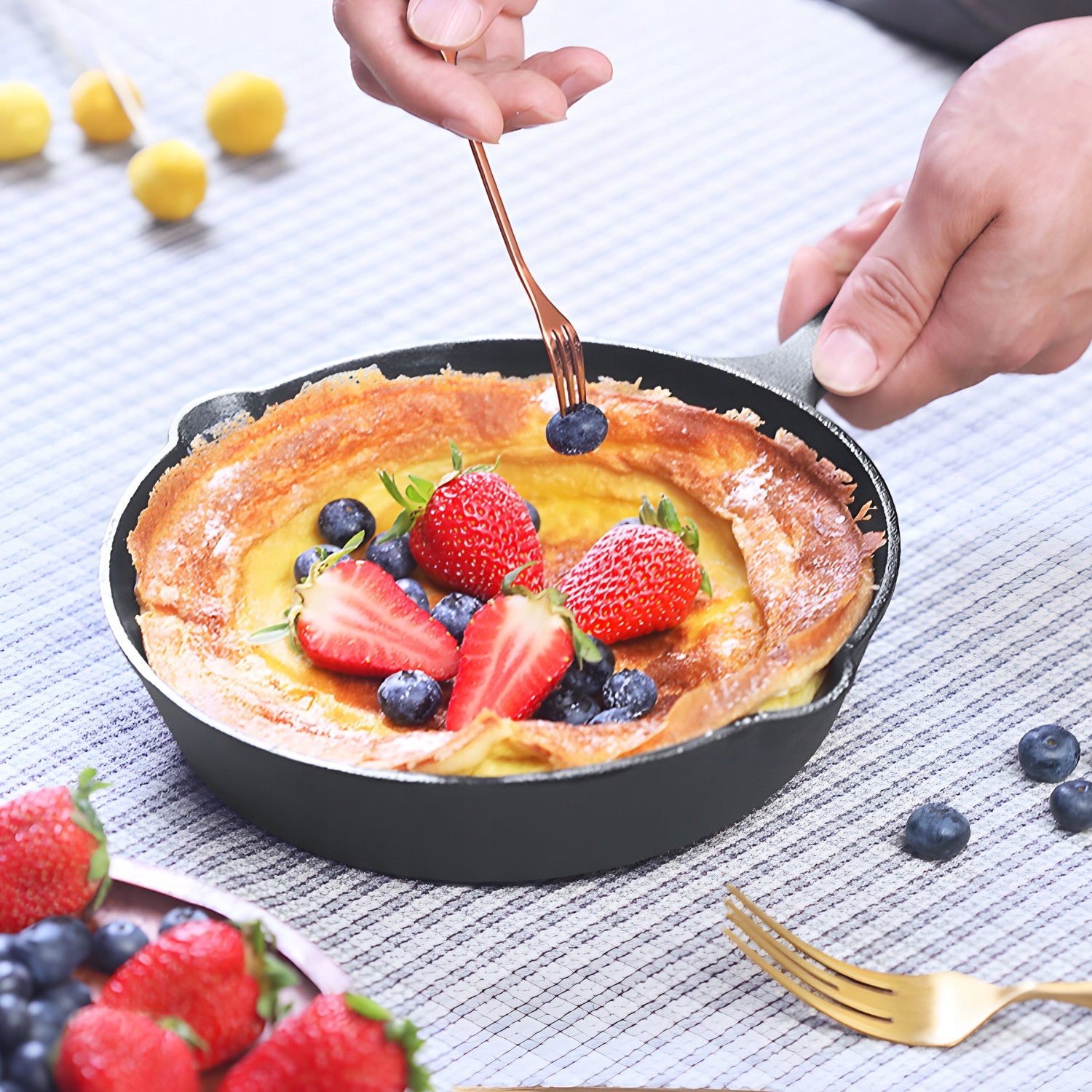 Wielofunkcyjność Patelni – Gotowanie w Domu i na Świeżym Powietrzu