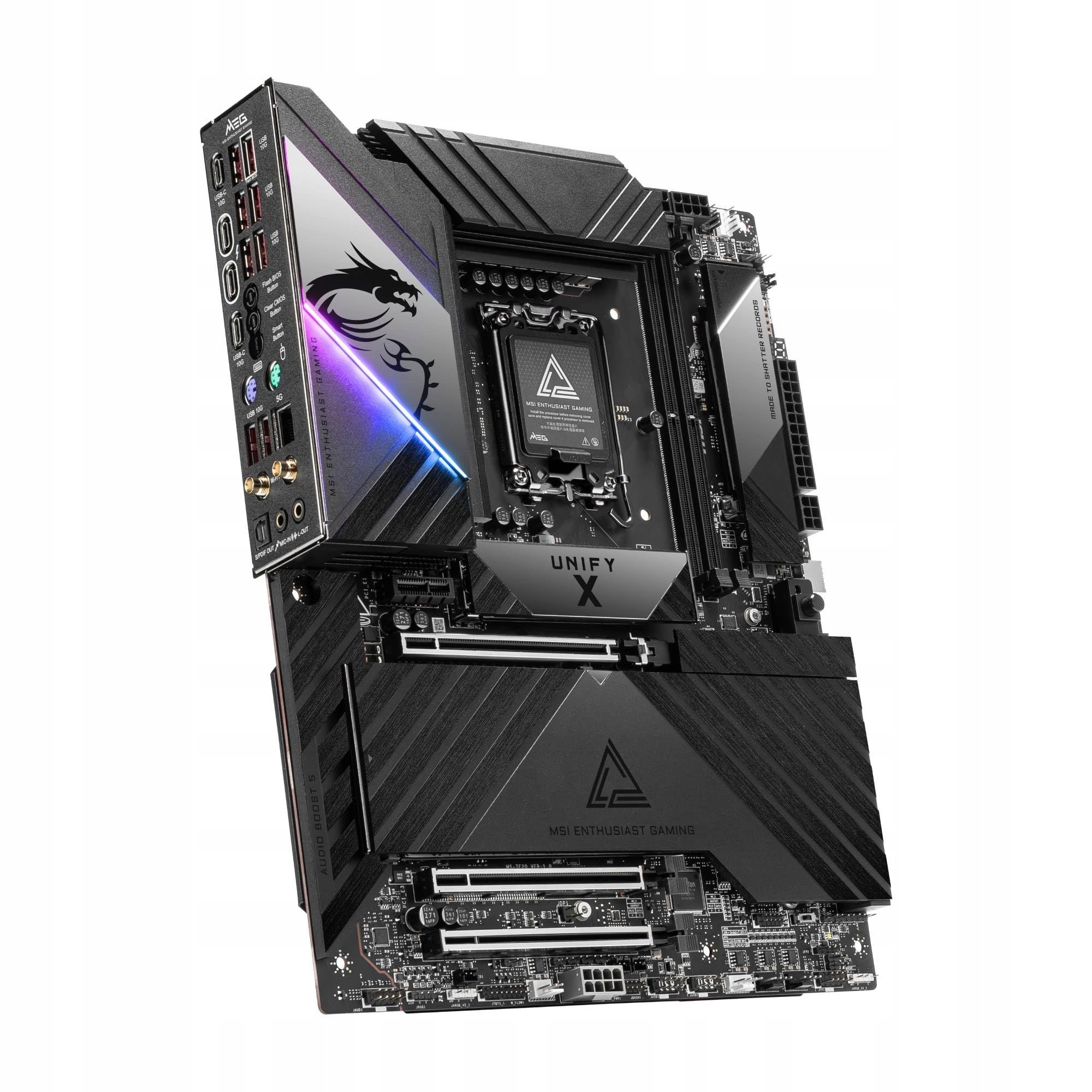 Rozbudowane gniazda PCIe 5.0 i 4.0