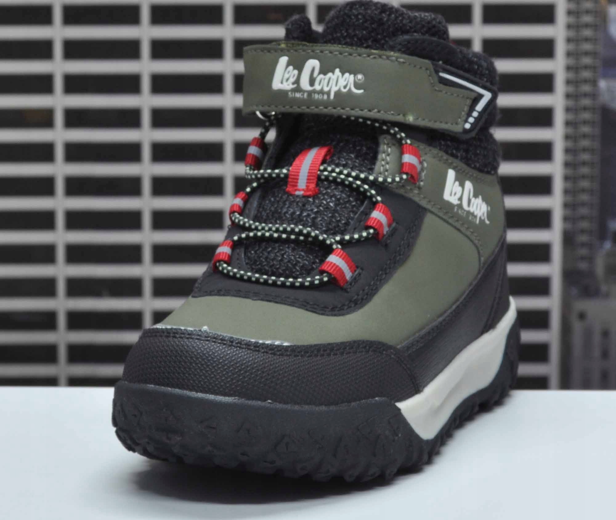 Elastyczny system sznurowania z paskiem na rzep