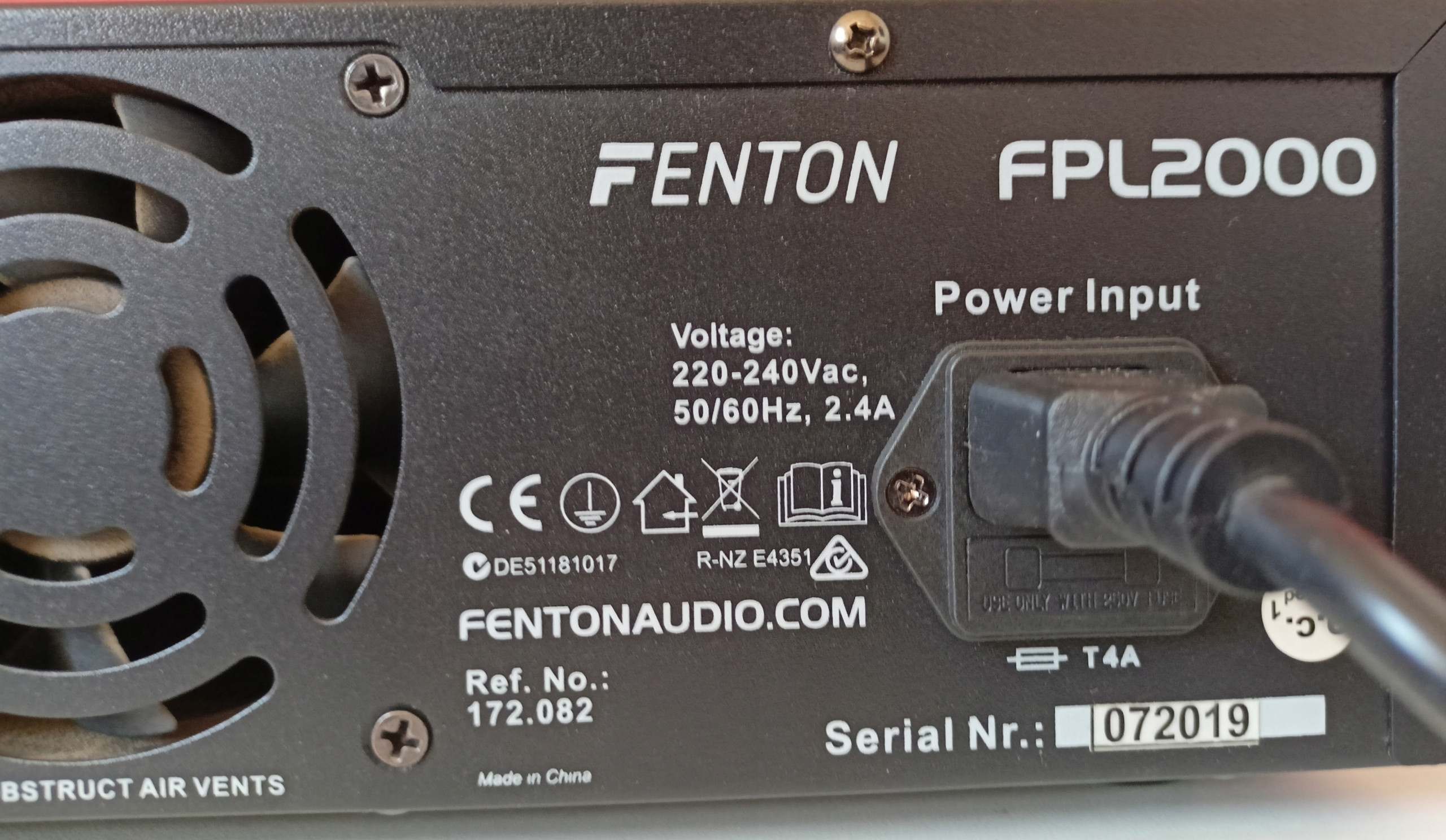 Wbudowany odtwarzacz MP3 i Bluetooth