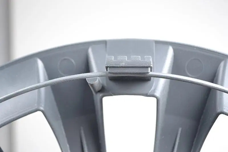 Dwuwarstwowe lakierowanie – Minimalne ryzyko odprysków