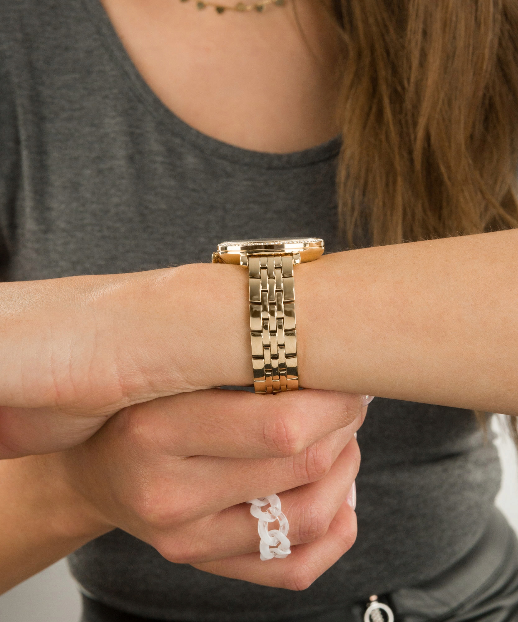 Stylowa bransoleta ze stali – komfort i elegancja