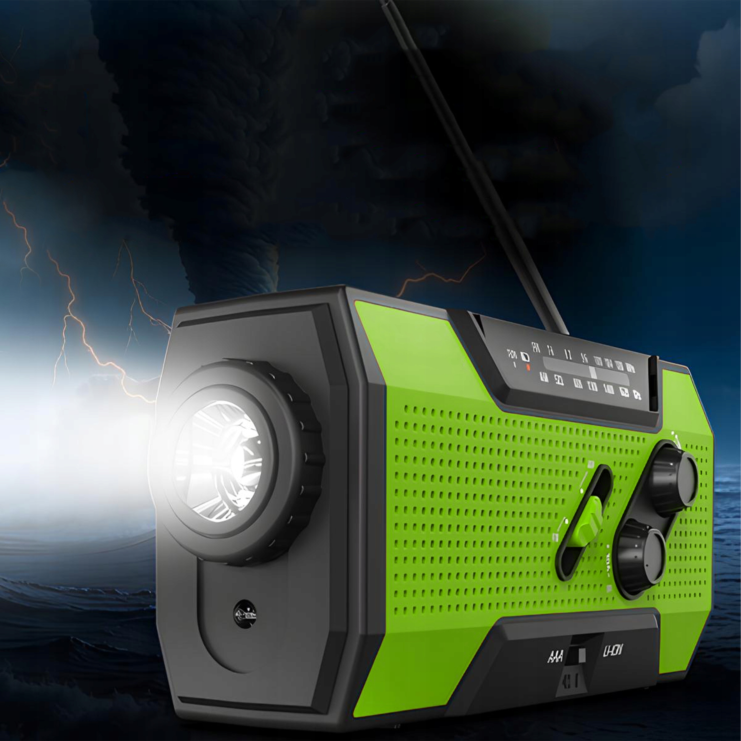 Trzy sposoby ładowania – energia słoneczna, korbka dynamo, kabel USB