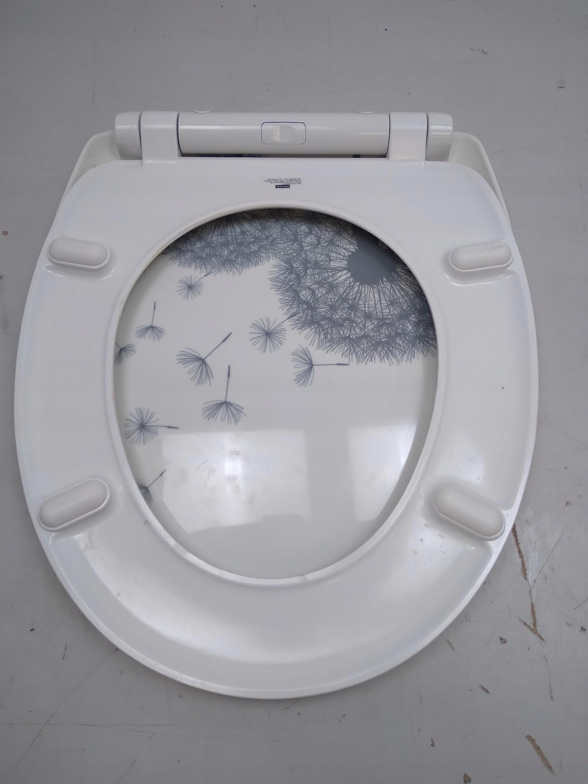 Mechanizm Easy Close dla cichego zamykania