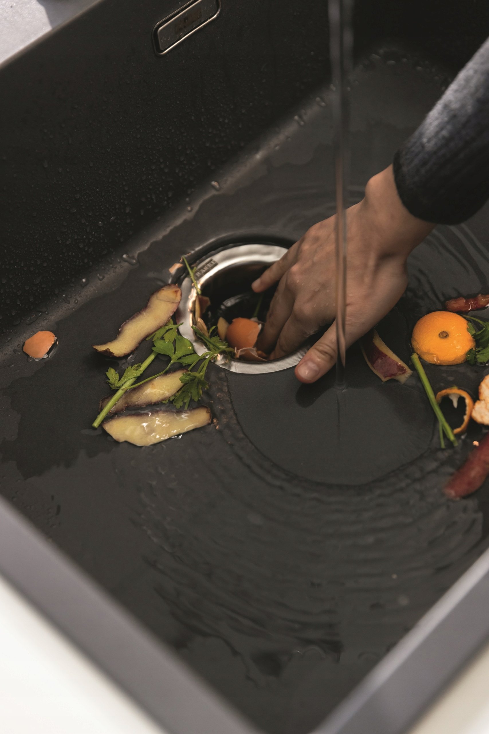 Nowoczesny system rozdrabniający – pozbądź się nieprzyjemnych zapachów