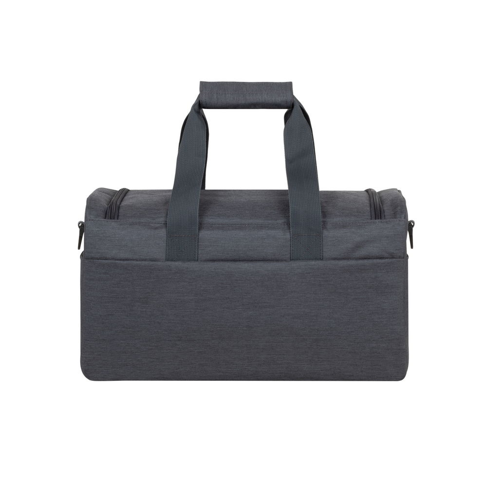 Przestronna komora główna z podwójnym zamkiem błyskawicznym