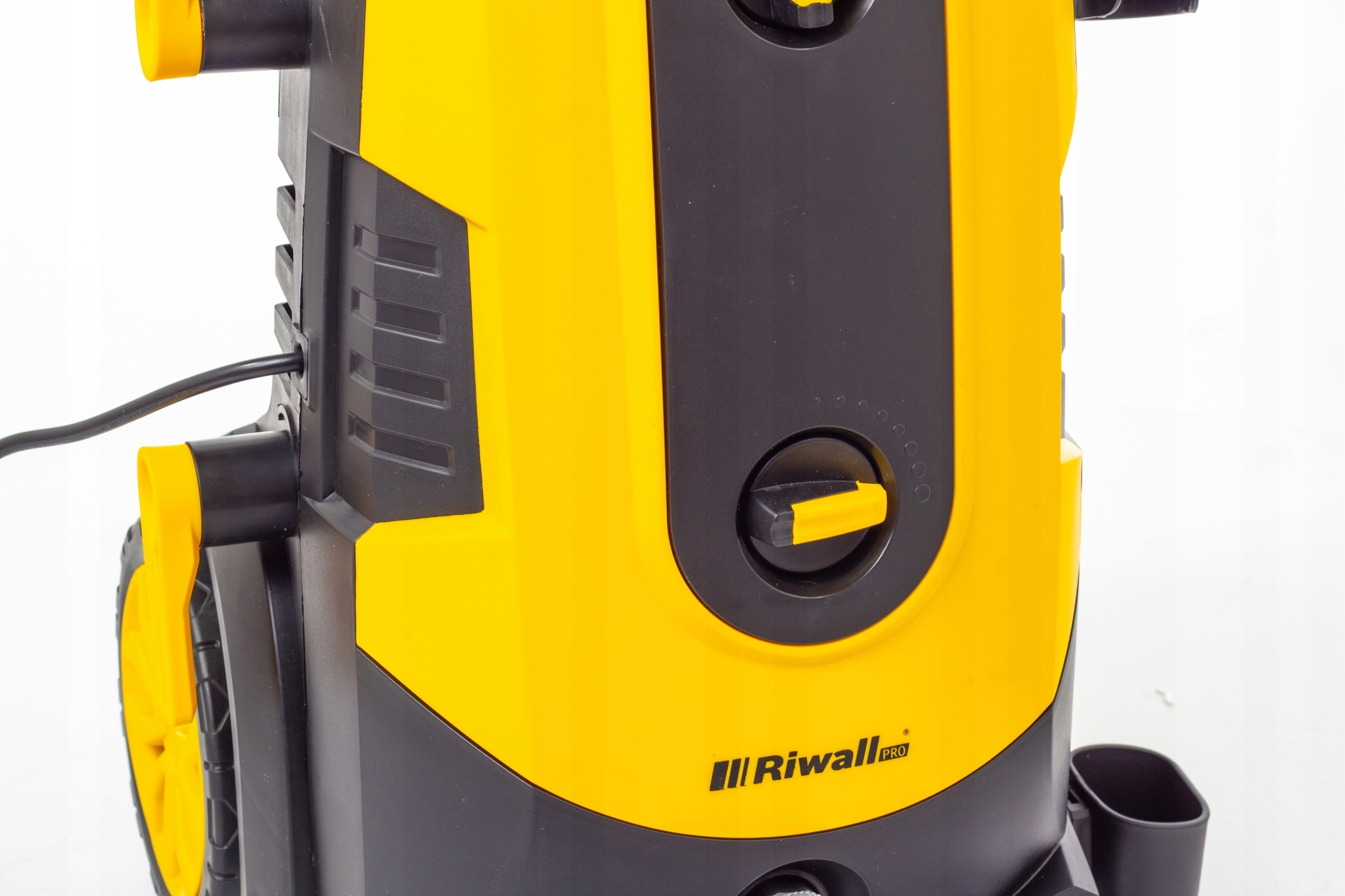 Ciśnienie robocze do 280 bar – Skuteczność w usuwaniu trudnych zabrudzeń