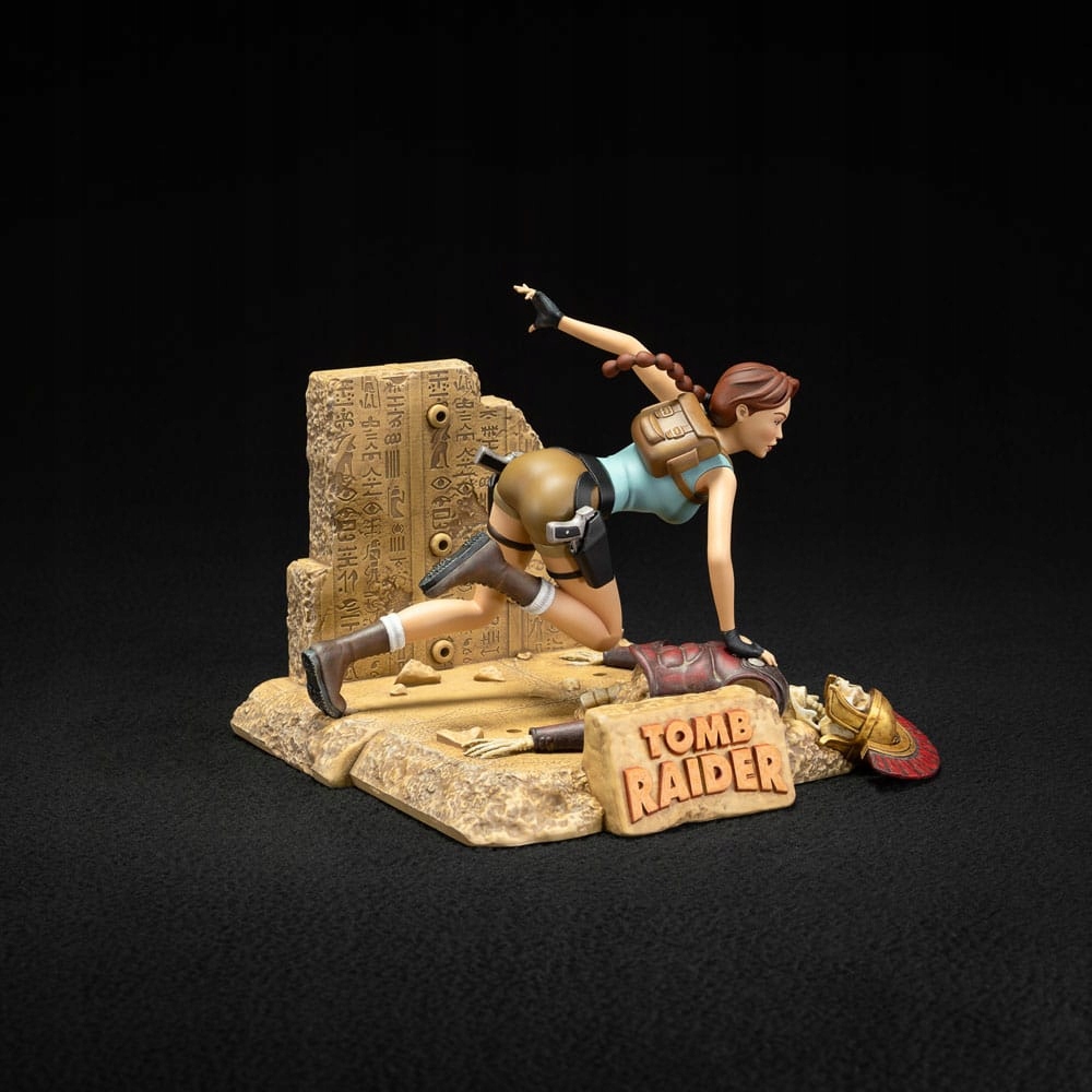 Wymiary figurki: 17 cm – Idealna do ekspozycji