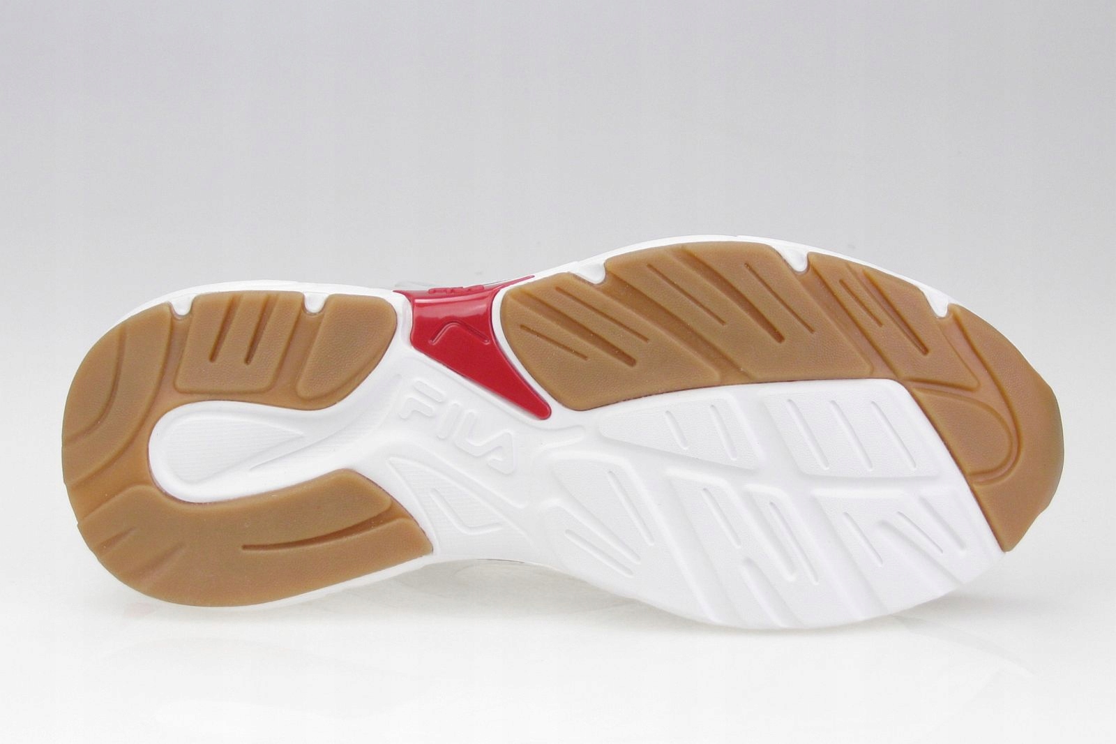 Stabilna podeszwa zewnętrzna z przyczepnym bieżnikiem