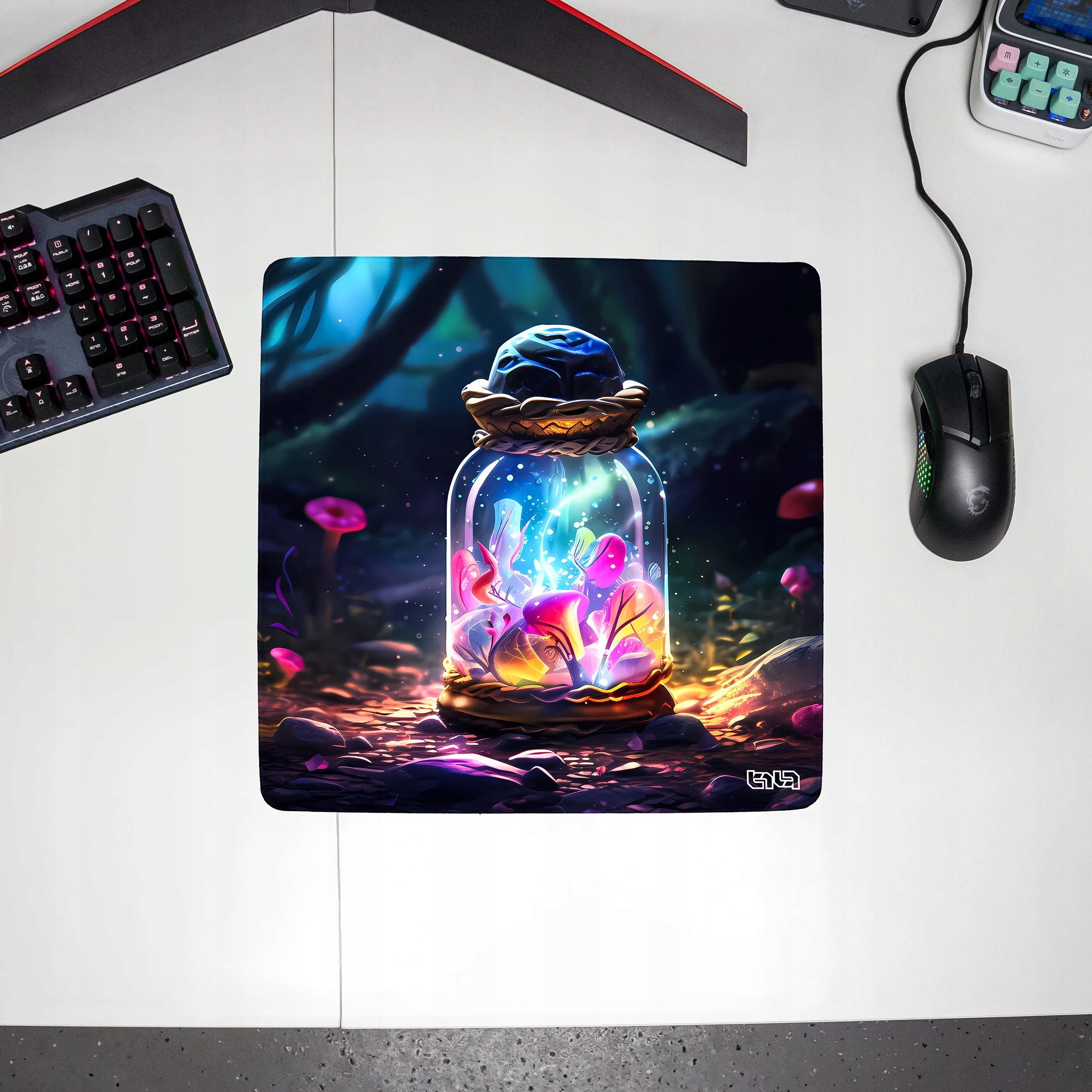 Przestrzeń do pracy – Rozmiar 30 x 30 cm dla maksymalnej swobody