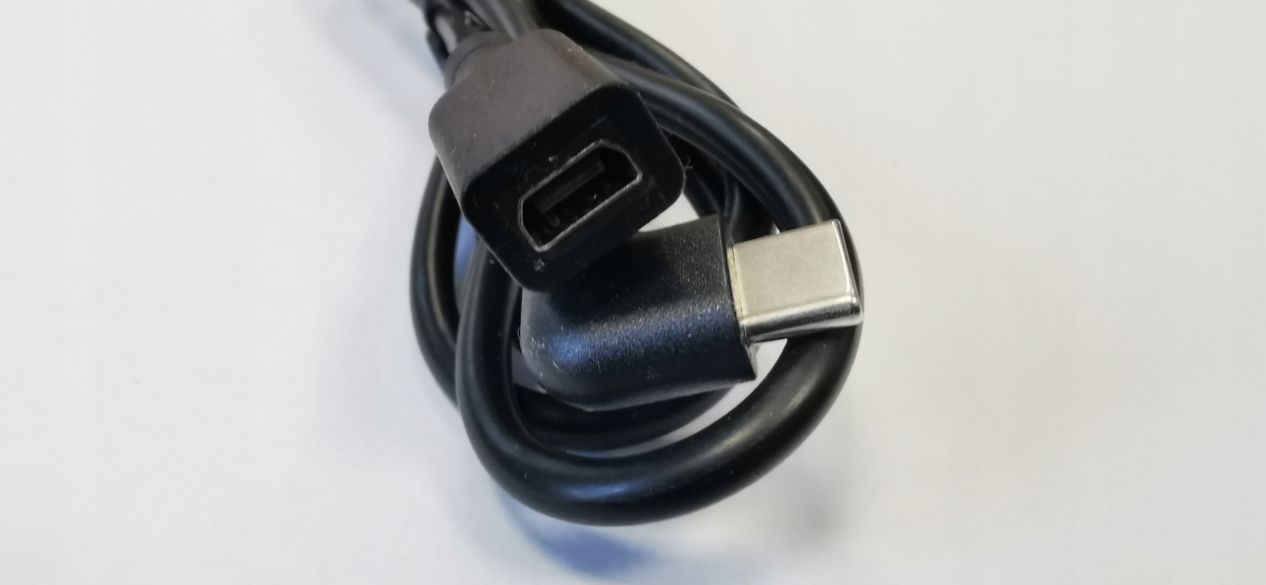 Kabel przejściówka MIO z USB typu C na mini USB do Mivue 802 i Mivue 803 – Wygodne połączenie
