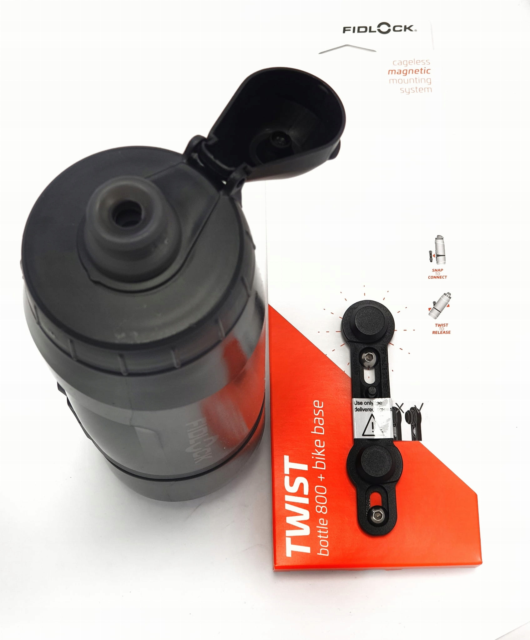 Wygodny uchwyt i ustnik do picia