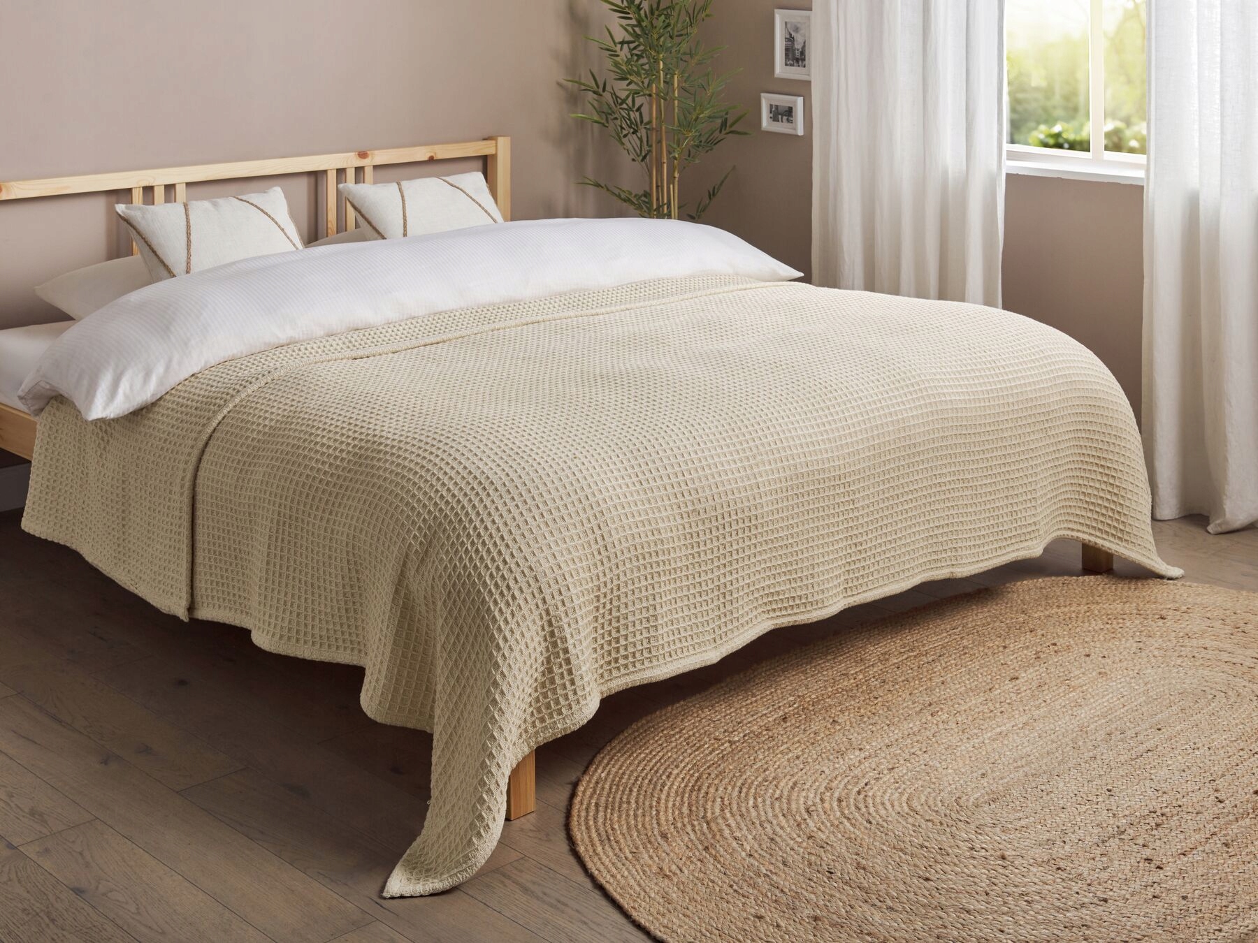 Narzuta na łóżko CHAGYL Bawełna 220 x 240 cm Beżowoszara – Elegancja i komfort w Twojej sypialni