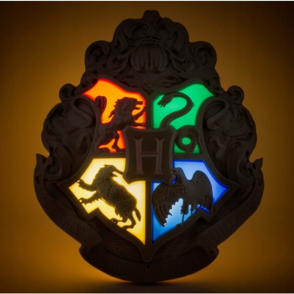 Lampka Harry Potter Hogwart herb sterowana różdżką – Magia w Twoim domu