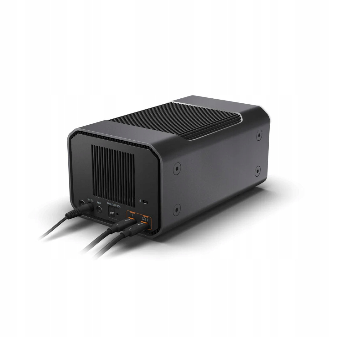 Gniazdo PRO-BLADE SSD Mag – Szybkie przenoszenie i edytowanie danych