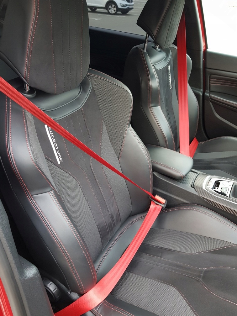 Uniwersalne zastosowanie w samochodach osobowych