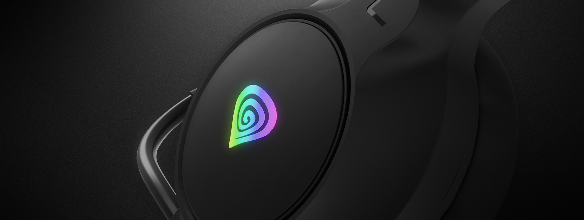 Czarne słuchawki nauszne z podświetleniem RGB i funkcją mikrofonu, z kolorowym logo