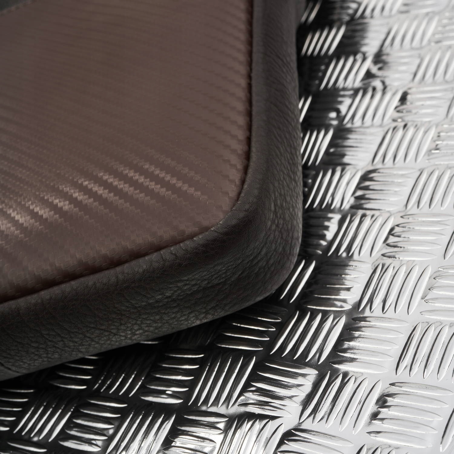 Elegancki design idealny do miejskich stylizacji