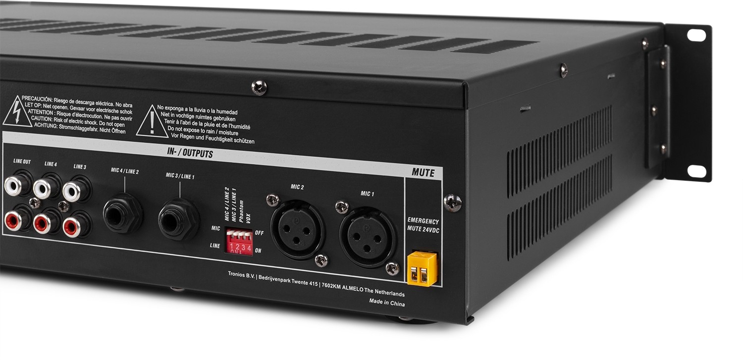 Możliwość podłączenia mikrofonów i urządzeń audio