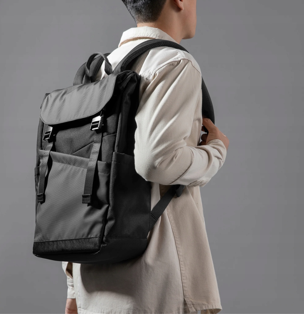 Nowoczesny meteorytowy design plecaka Tomtoc