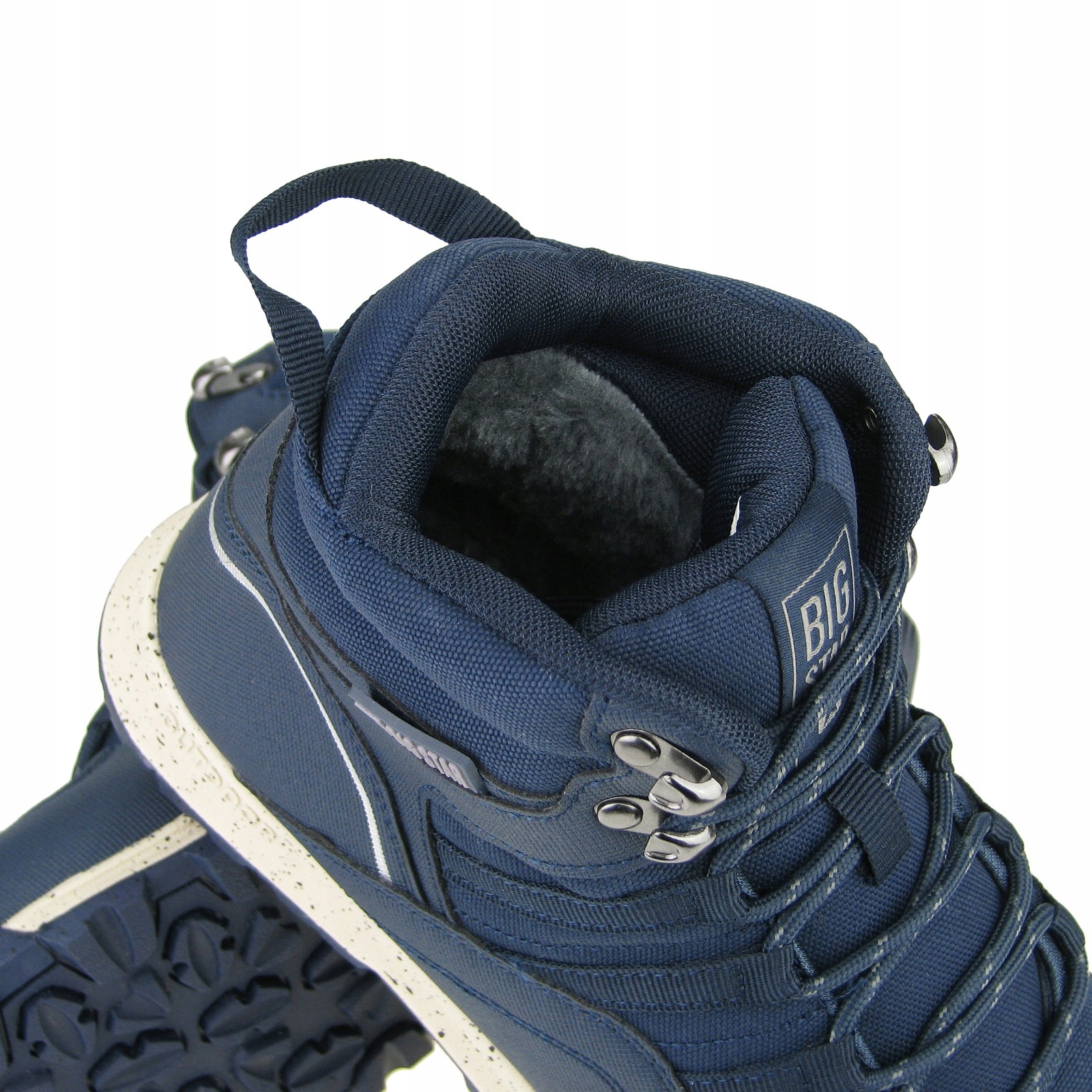 Gumowa Podeszwa – Doskonała Przyczepność