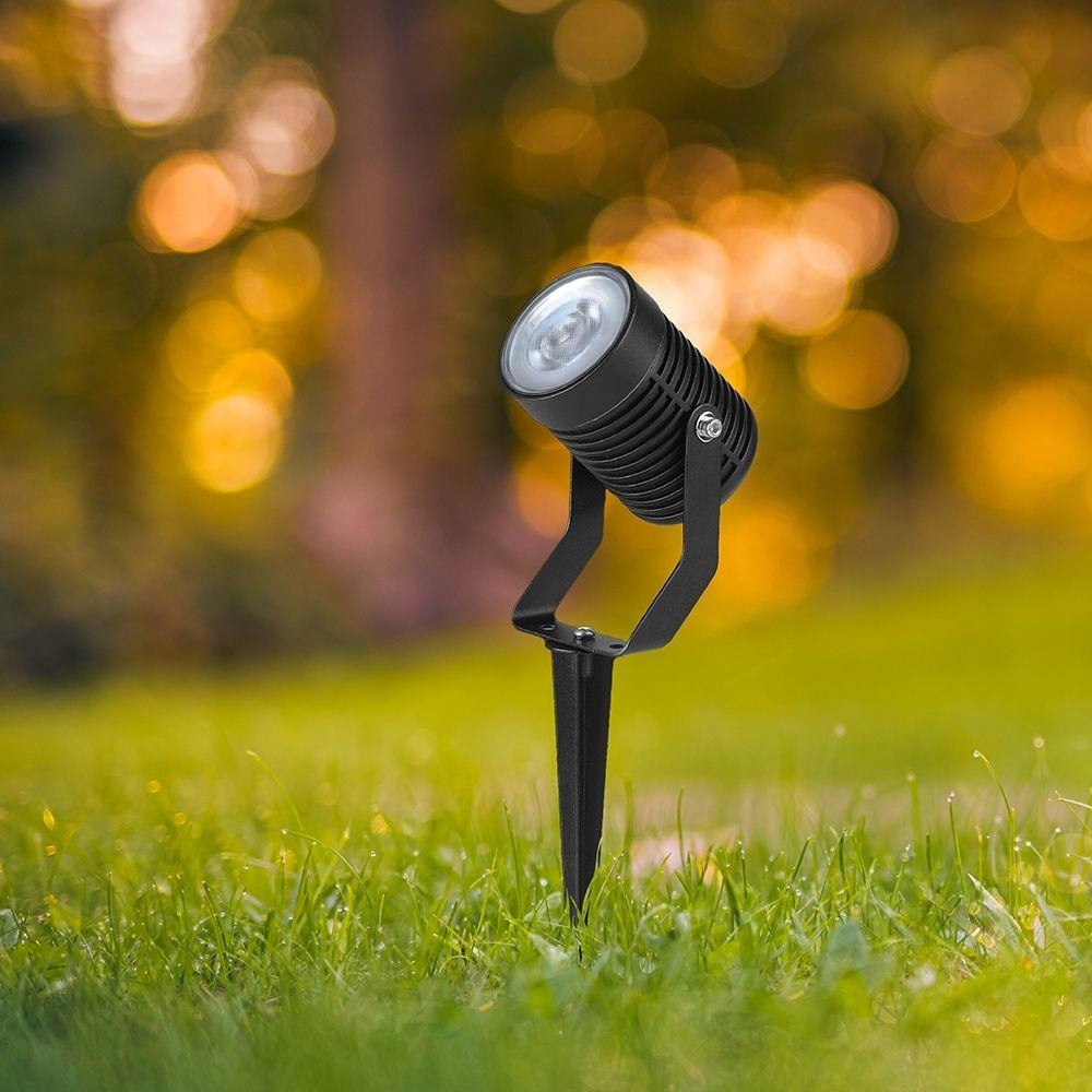 Oprawa gruntowa ogrodowa wbijana aluminium GU10 czarna IP65 (VT-44005) – Idealne oświetlenie do Twojego ogrodu