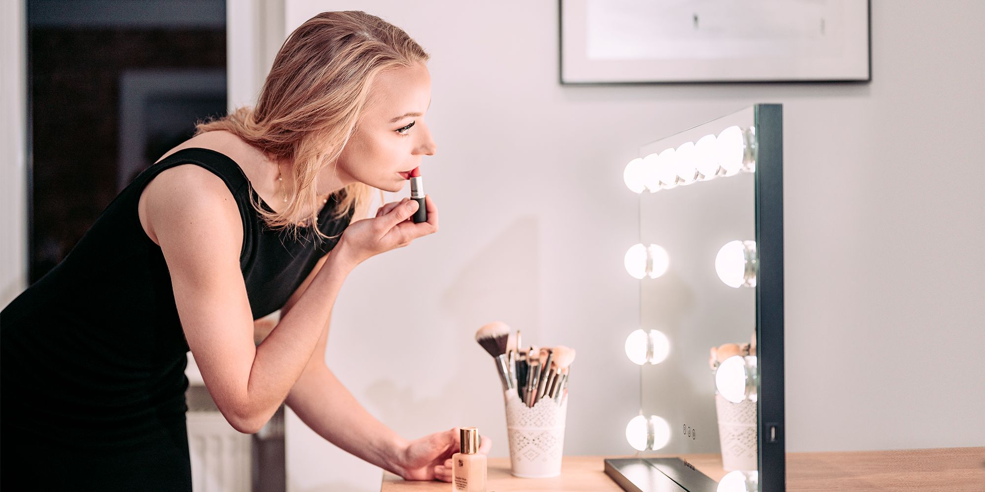 width=100% Lustro do makijażu Humanas HS-HM02 z oświetleniem LED - białe