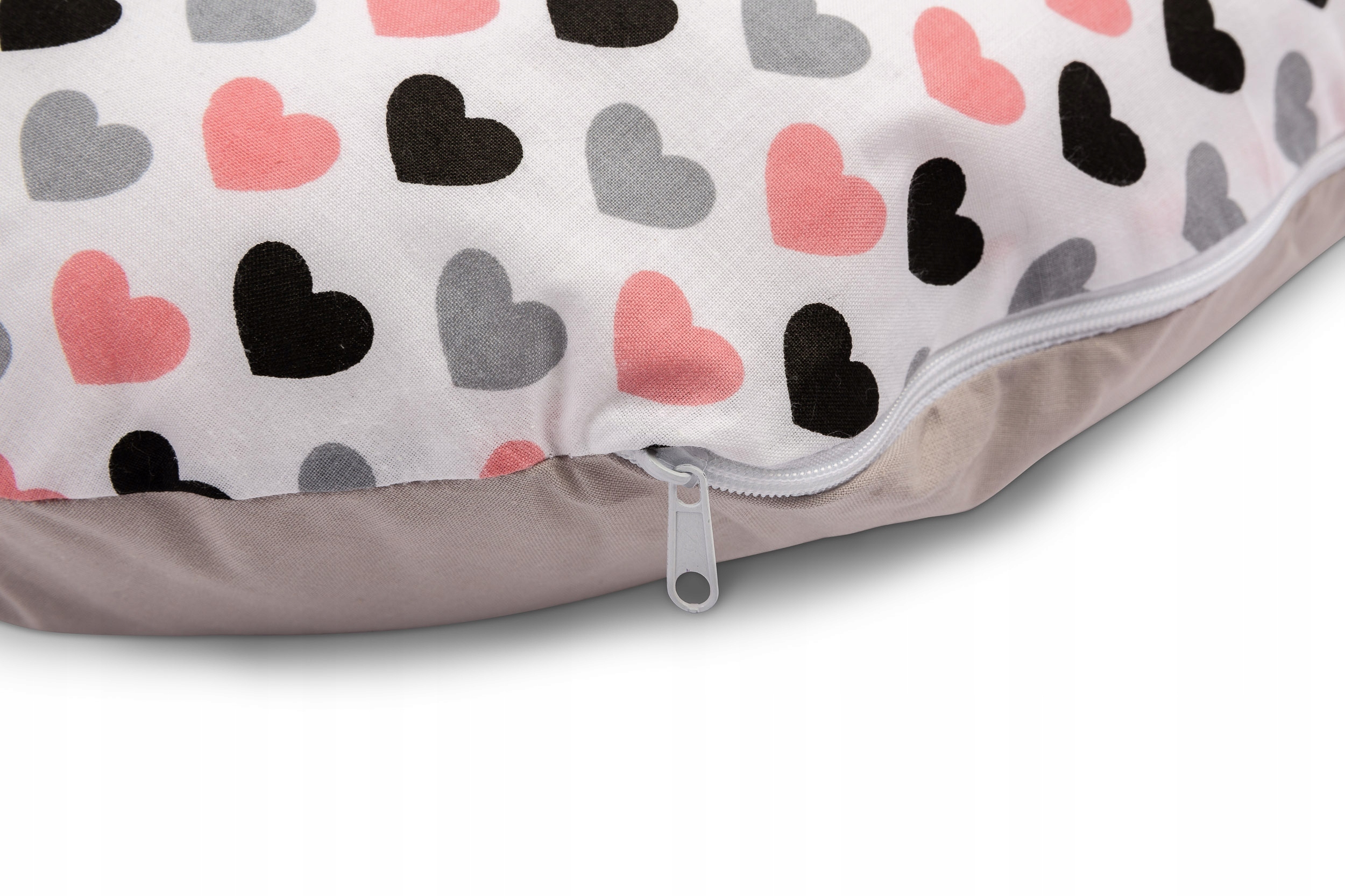 Ergonomiczny kształt rogala do karmienia