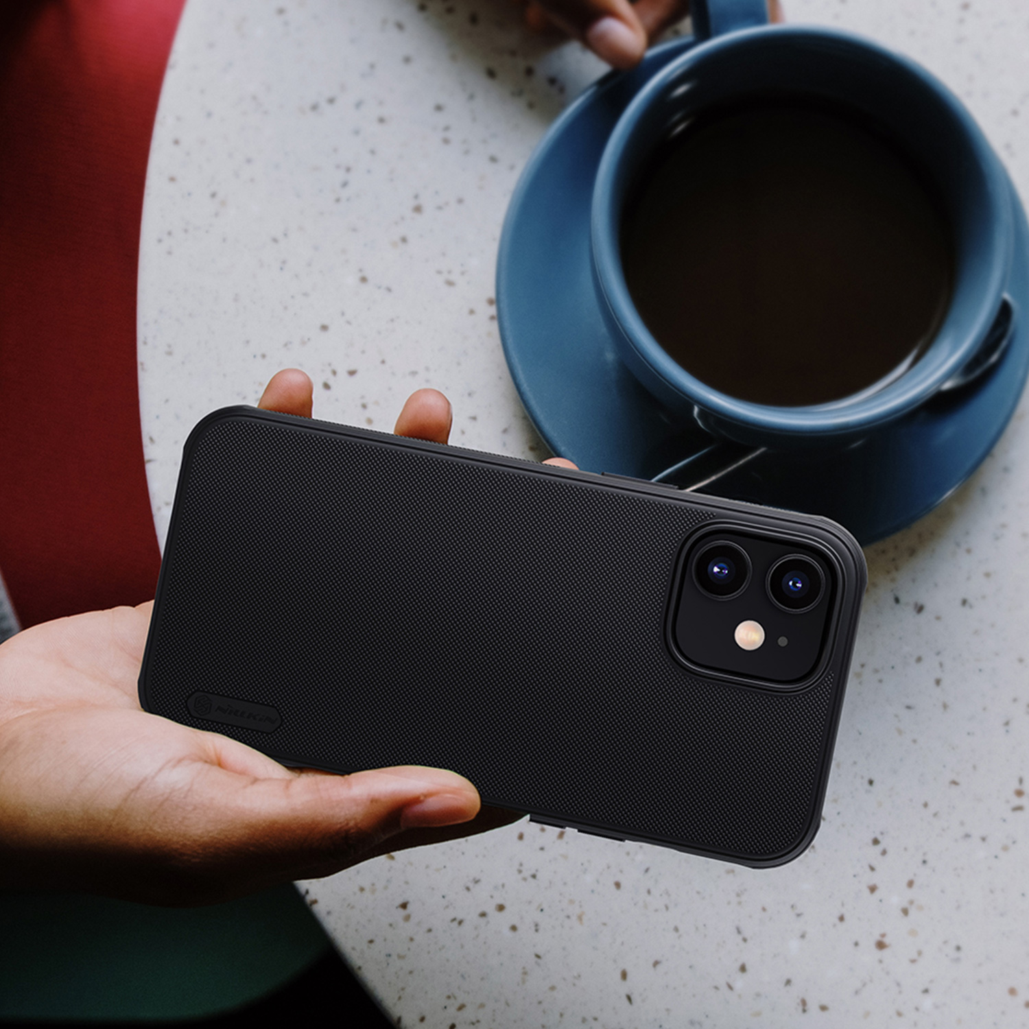 Etui Nillkin Frosted Shield Pro dla Apple iPhone 12 Mini - Zalety, które pokochasz. Zostań z serią Frosted Shield Pro na dłużej!