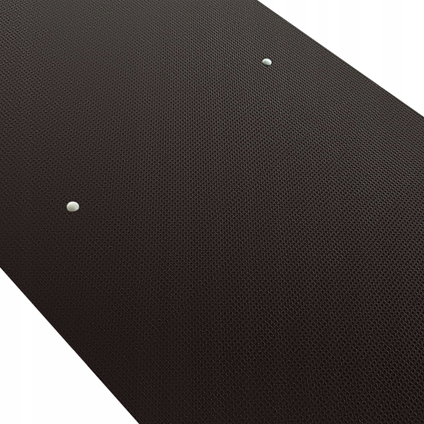 Antypoślizgowa platforma i stabilne poręcze – Maksymalne bezpieczeństwo