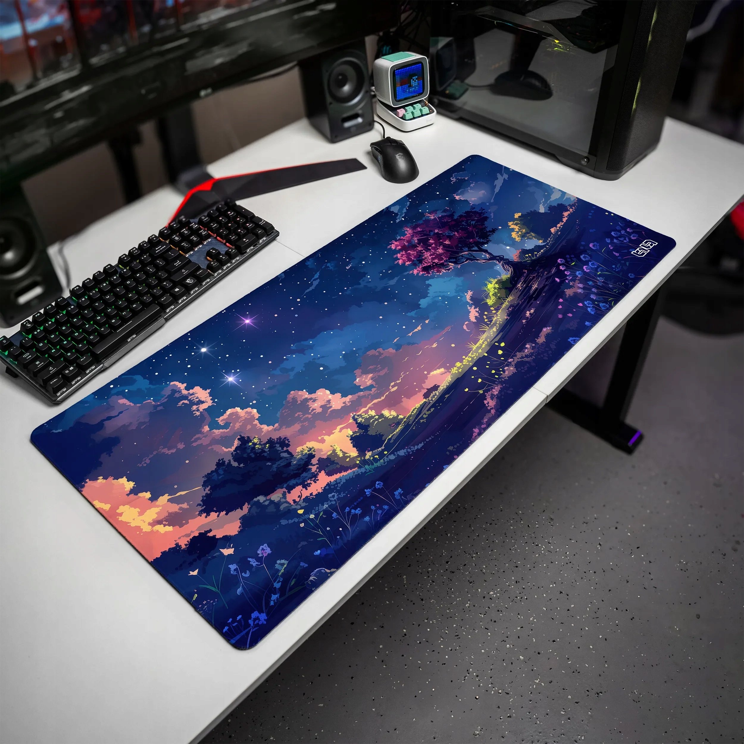 Podkładka Gamingowa Noc z Bajki 90x40 TILT – Komfort i styl w Twoim biurze