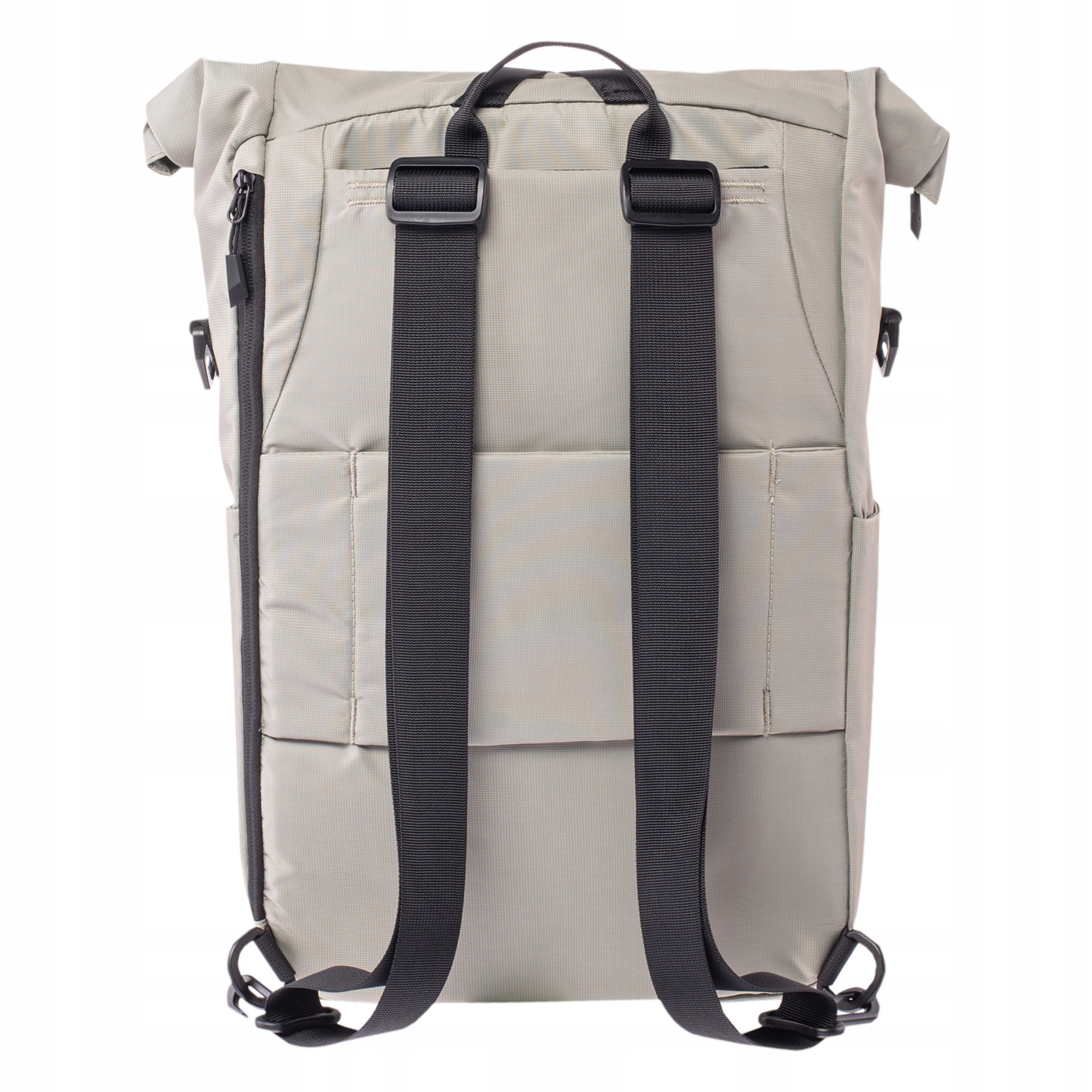 Dodatkowe kieszonki na drobiazgi i napój