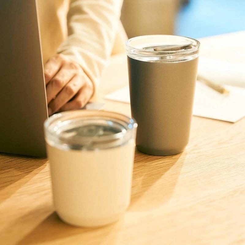 Pojemność 240 ml – idealna na napoje w podróży