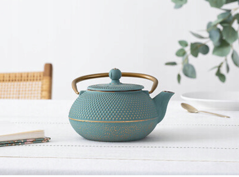 Żeliwny czajnik do herbaty JADE, 800 ml – Elegancja i funkcjonalność w Twojej kuchni