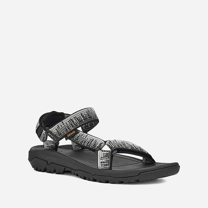 Uniwersalne zastosowanie – idealne na plażę, do miasta i na szlaki