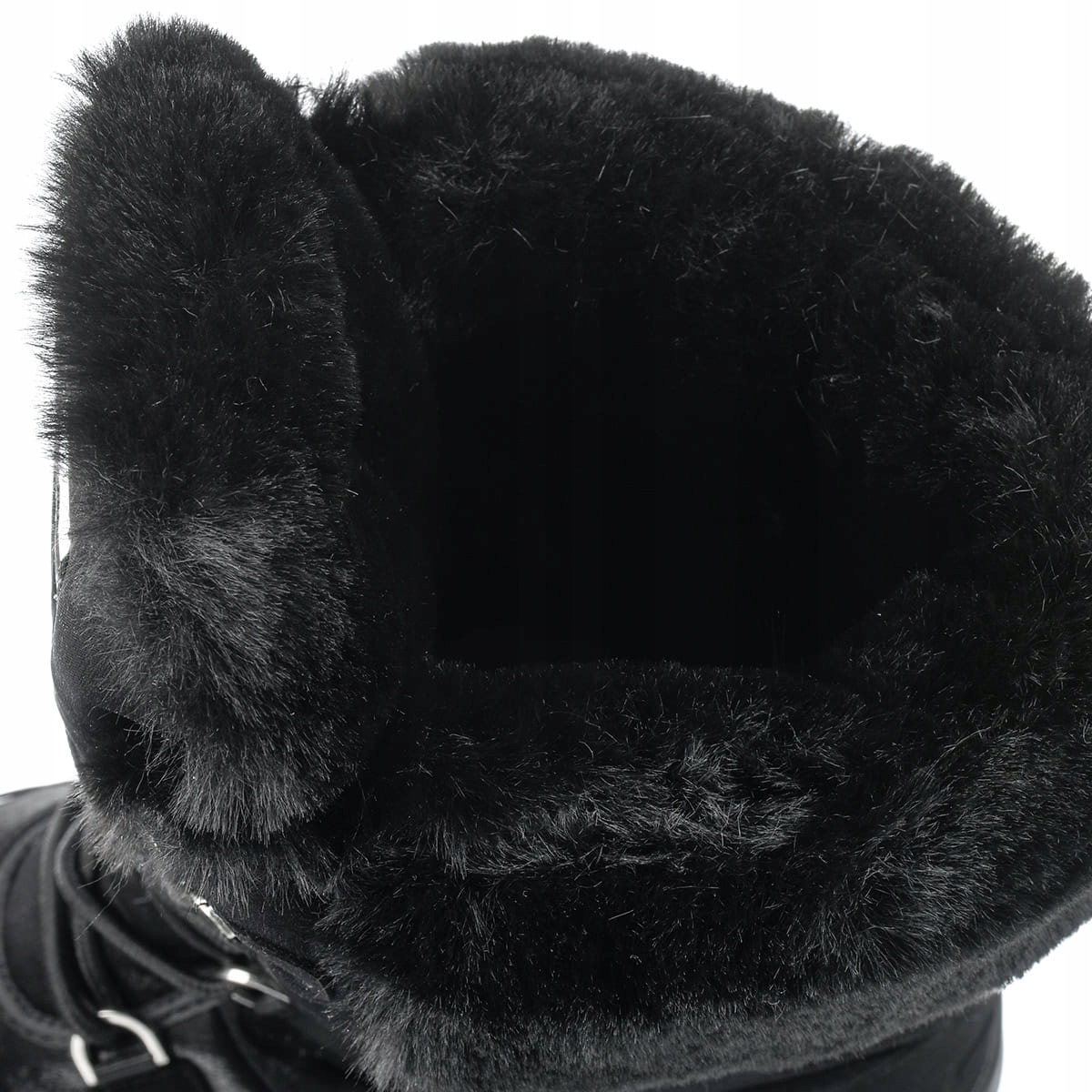 Ocieplenie syntetycznym futerkiem – Ciepło w każdych warunkach