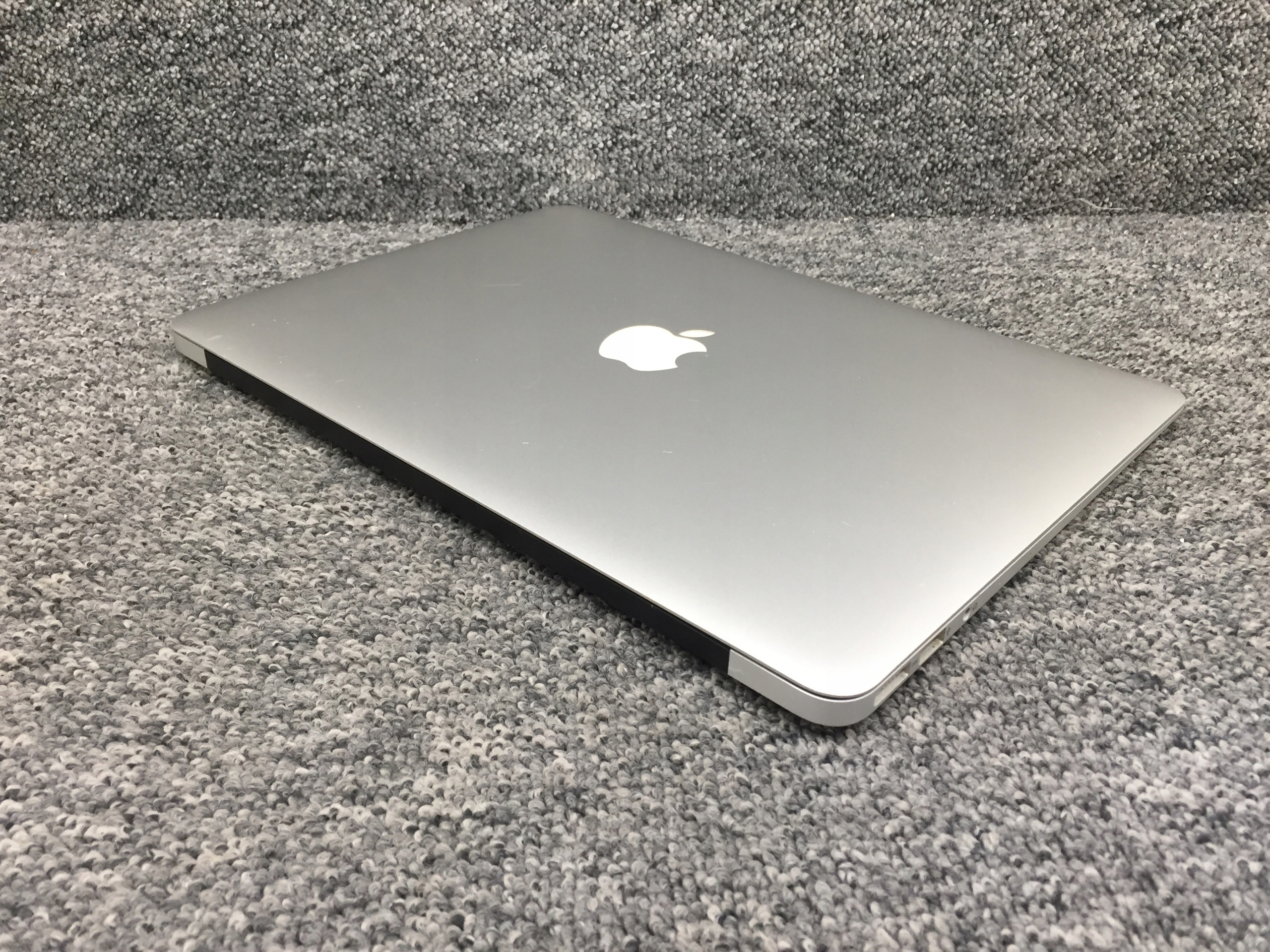 Wymiary i waga – Smukły design i mobilność