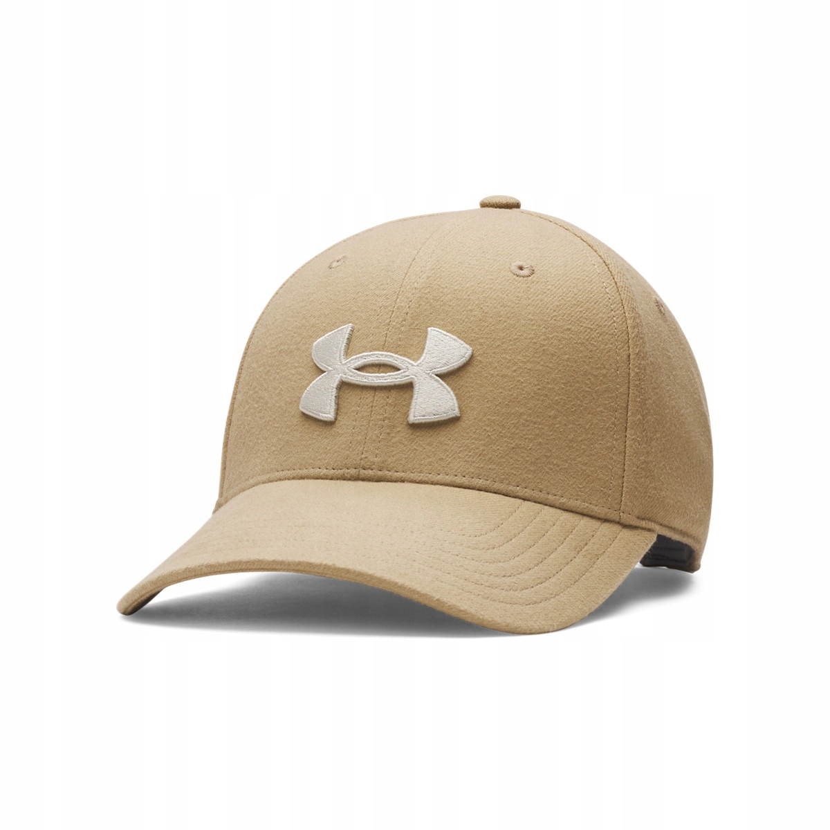 Sportowy design – Wypukłe, haftowane logo Under Armour