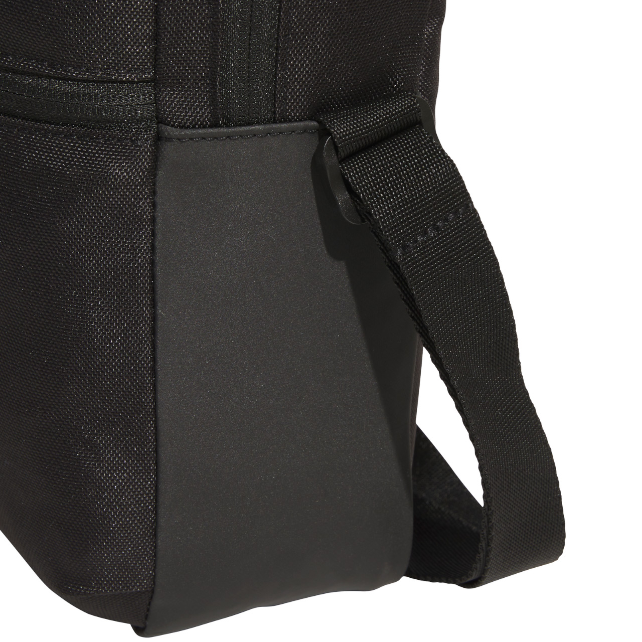 Wygodne przechowywanie z regulowanym paskiem