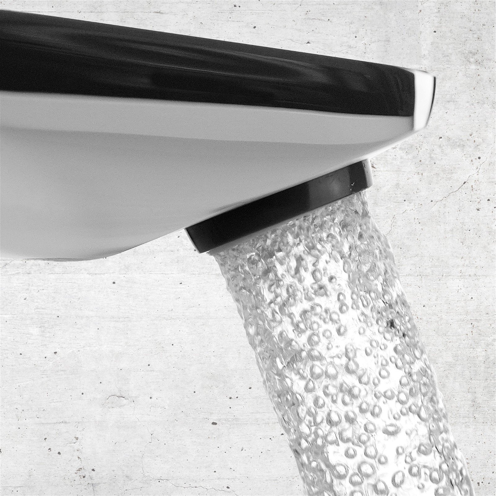 Bateria wyposażona w aerator napowietrzający strumień