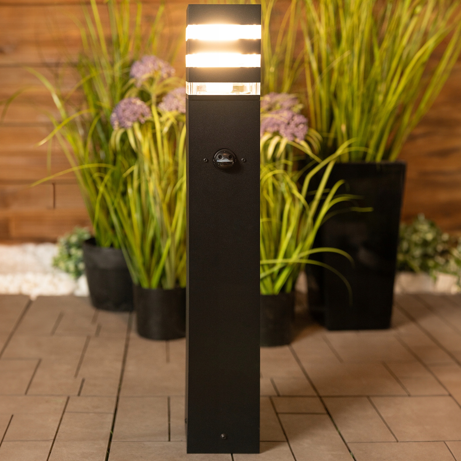 Słupek Ogrodowy Zewnętrzny Stojący E27 LED Czujnik Ruchu TAXUS 2 – Nowoczesne oświetlenie do Twojego ogrodu