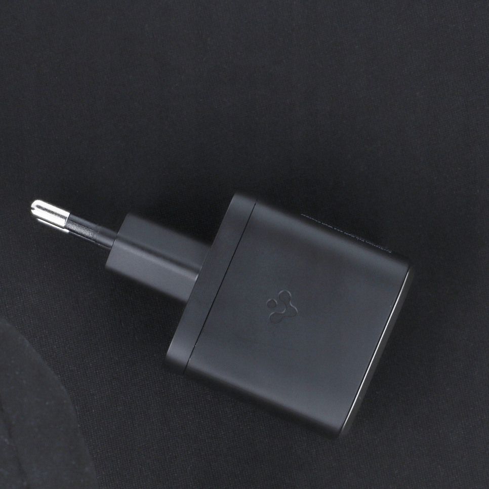 Kompaktowa konstrukcja z dwoma portami USB-C
