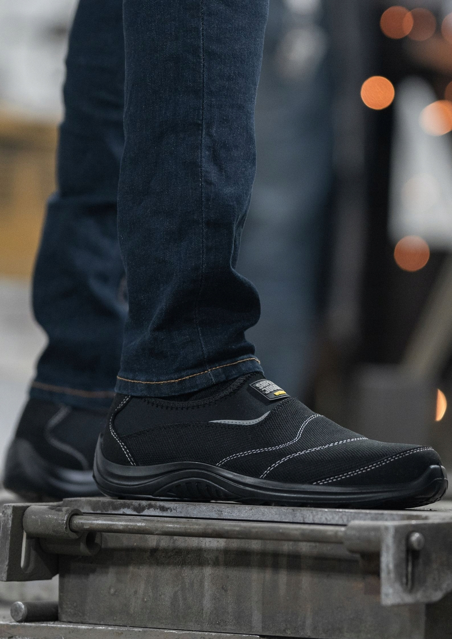 Klasa ochrony S1P SRC – metalowy podnosek i podeszwa antypoślizgowa