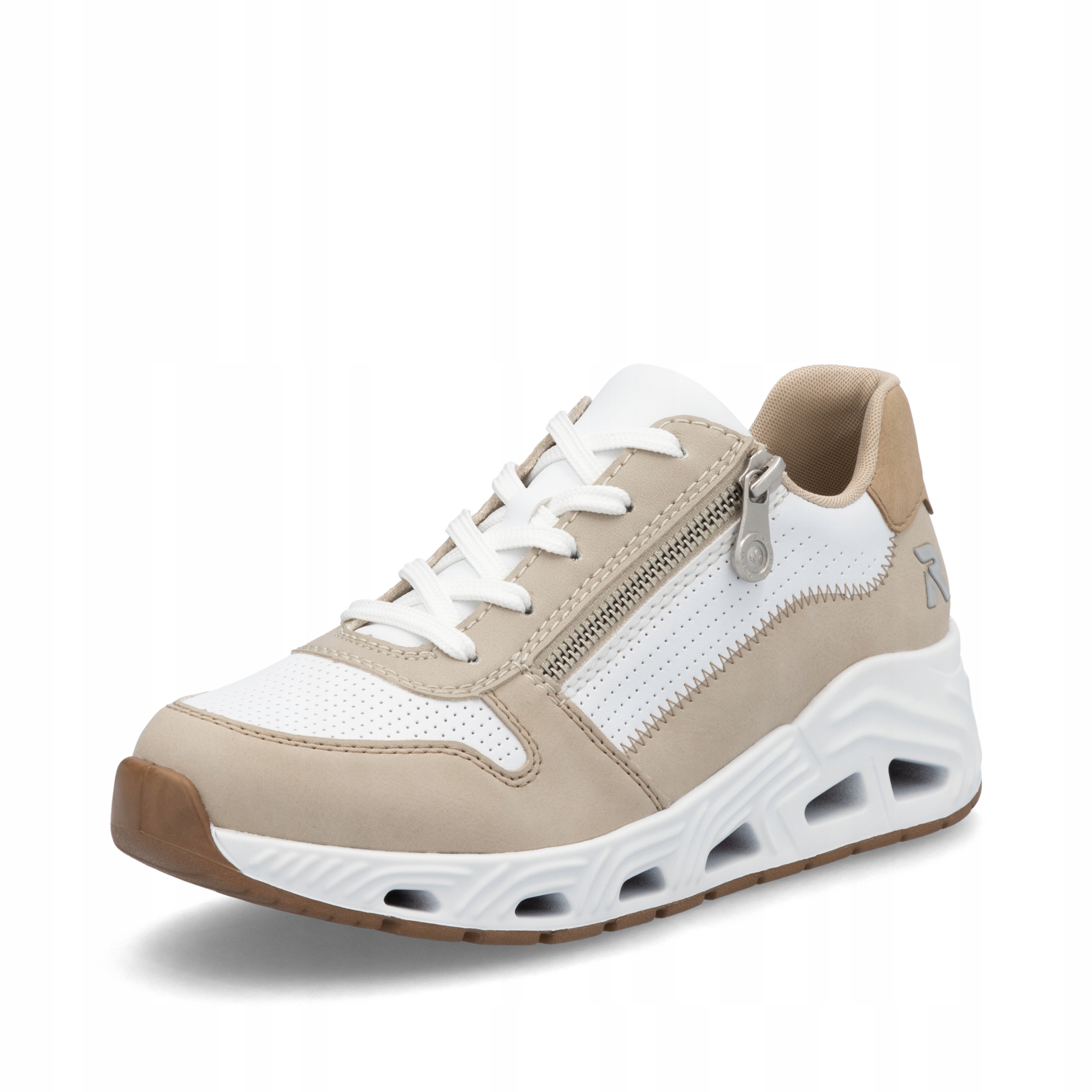 Funkcjonalność i wygoda – Zapięcie na zamek i sznurowadła