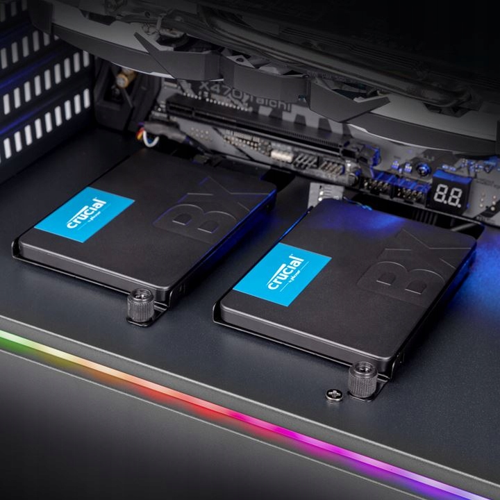 Duża pojemność na dyski SSD i HDD